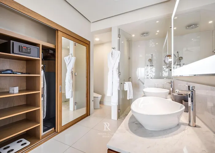 Resort Three Bdr Ocean Front Lockoff - La Valencia