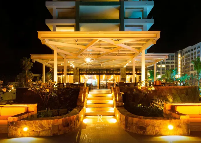 Three Bdr Ocean Front Lockoff - La Valencia Resort