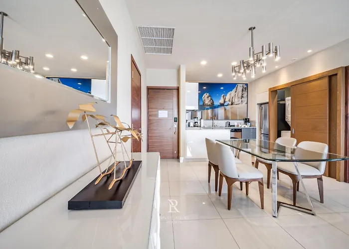 Three Bdr Ocean Front Lockoff - La Valencia Resort *