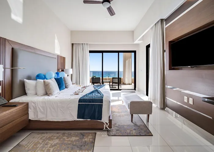 Three Bdr Ocean Front Lockoff - La Valencia Resort *