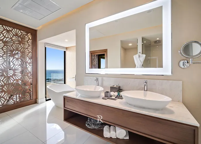 Resort Three Bdr Ocean Front Lockoff - La Valencia *